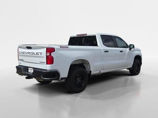 Summit White 2021 Chevrolet Silverado 1500 Custom Trail Boss