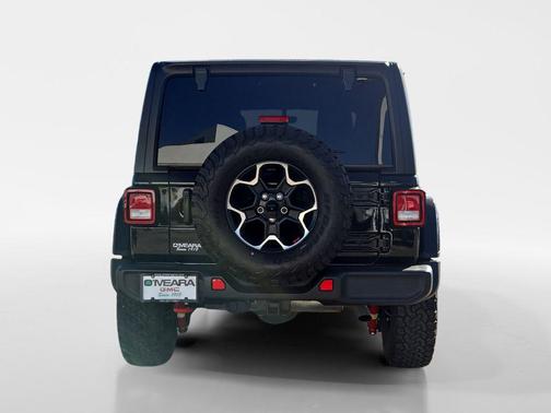 Black Clearcoat 2023 Jeep Wrangler Rubicon