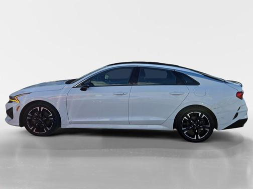 Glacial White Pearl 2023 Kia K5 GT-Line