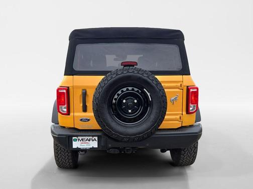 Cyber Orange Metallic Tricoat 2022 Ford Bronco Black Diamond
