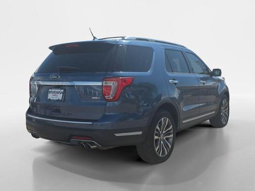 Blue Metallic 2018 Ford Explorer Platinum