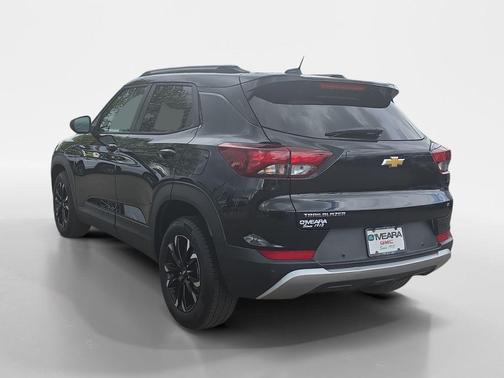 Mosaic Black Metallic 2023 Chevrolet Trailblazer LT