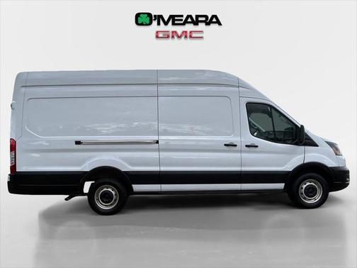 2022 Ford Transit-250 Base