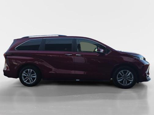 2025 Toyota Sienna Limited