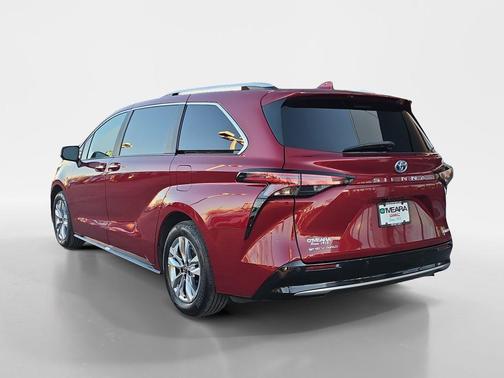 2025 Toyota Sienna Limited