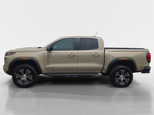 Desert Sand Metallic 2024 GMC Canyon AT4
