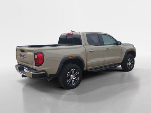 Desert Sand Metallic 2024 GMC Canyon AT4