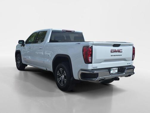 Summit White 2024 GMC Sierra 1500 SLE
