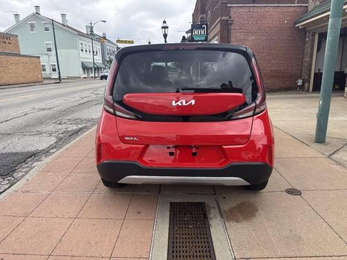 Inferno Red 2025 Kia Soul LX