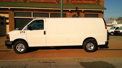 2023 GMC Savana 2500 Work Van