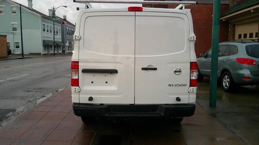 2021 Nissan NV Cargo NV2500 HD SV V8