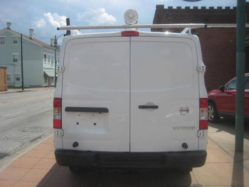 2018 Nissan NV Cargo NV3500 HD S V8