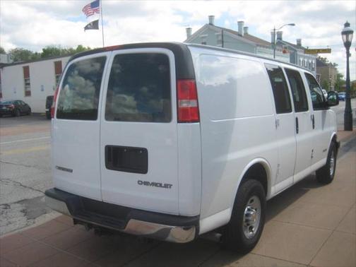 2006 Chevrolet Express 2500 Base