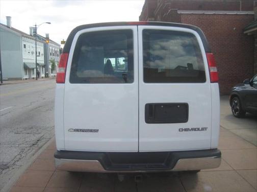 2006 Chevrolet Express 2500 Base