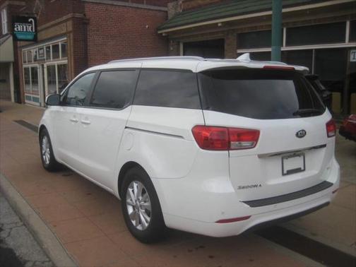 2016 Kia Sedona LX