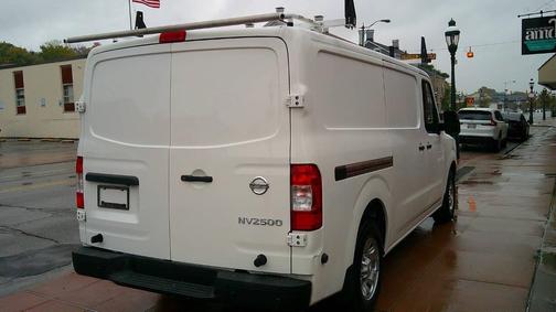 2021 Nissan NV Cargo NV2500 HD SV V6
