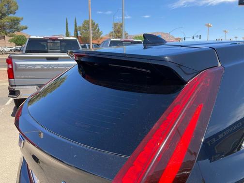 2022 Cadillac XT4 Luxury