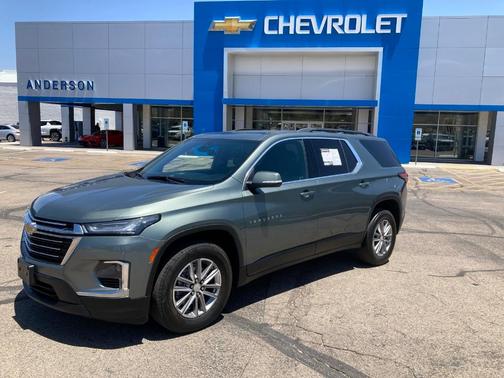 2023 Chevrolet Traverse LT Cloth