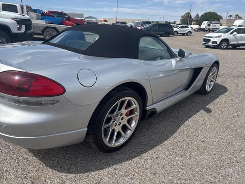 2004 Dodge Viper SRT-10