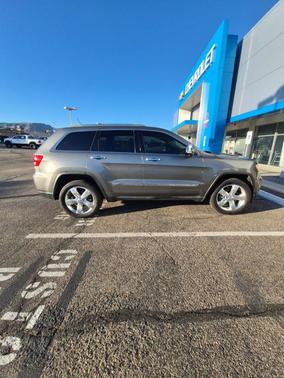 Mineral Gray Clearcoat Metallic 2012 Jeep Grand Cherokee Overland