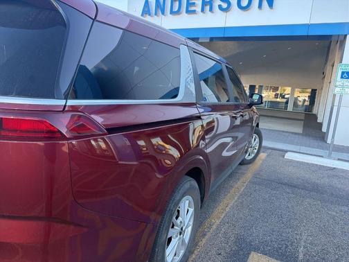 2023 Kia Carnival LX