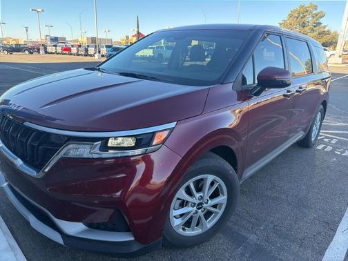 2023 Kia Carnival LX