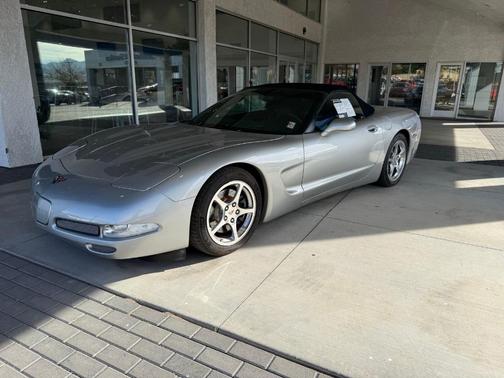 2004 Chevrolet Corvette Base