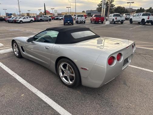 2004 Chevrolet Corvette Base