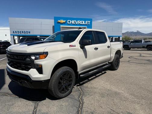 White Sand 2026 Chevrolet Silverado 1500 Custom Trail Boss