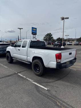 2017 Toyota Tacoma SR