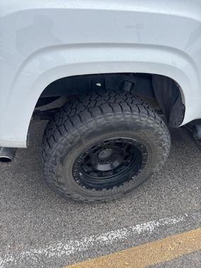 2017 Toyota Tacoma SR