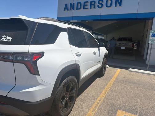 Summit White 2025 Chevrolet Equinox LT