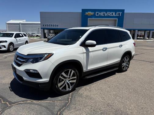 White Diamond Pearl 2017 Honda Pilot Elite