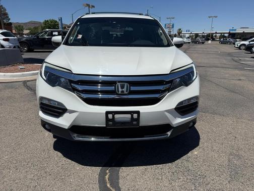 White Diamond Pearl 2017 Honda Pilot Elite