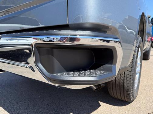 Sterling Gray Metallic 2026 Chevrolet Silverado 1500 LT