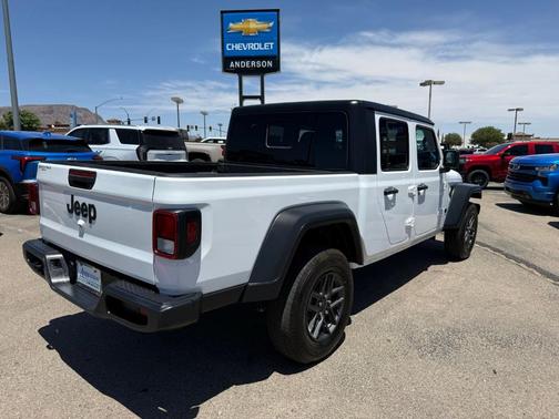 Bright White Clearcoat 2025 Jeep Gladiator Sport