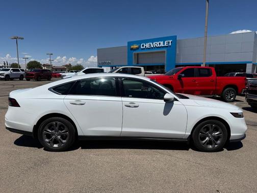 Platinum White Pearl 2024 Honda Accord EX