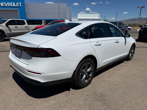 Platinum White Pearl 2024 Honda Accord EX