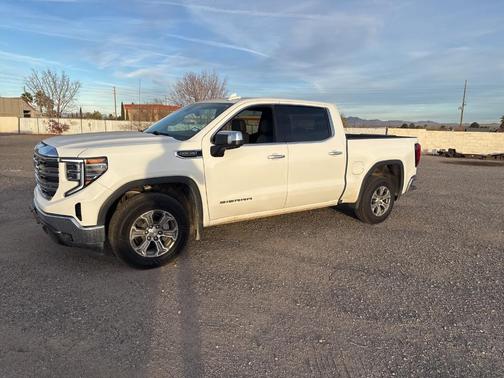 2024 GMC Sierra 1500 SLT