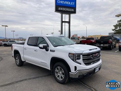 2024 GMC Sierra 1500 SLT