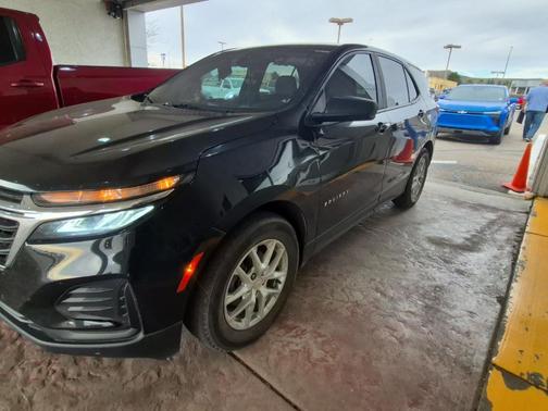 Mosaic Black Metallic 2023 Chevrolet Equinox LS