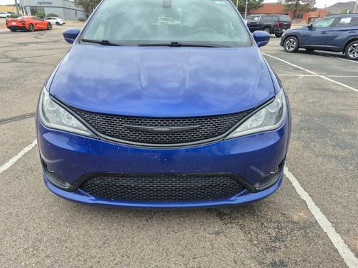 2020 Chrysler Pacifica Touring-L