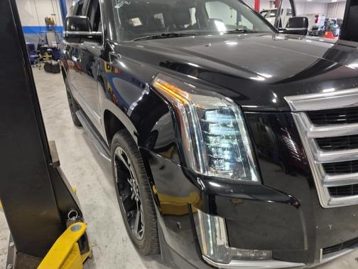 2017 Cadillac Escalade Luxury