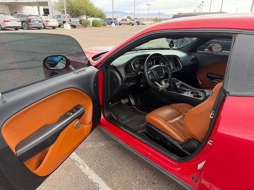 Redline Red Tricoat Pearl 2015 Dodge Challenger SRT 392