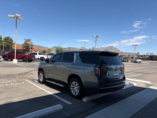 Silver Sage Metallic 2023 Chevrolet Tahoe LT