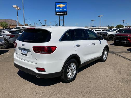 2020 Kia Sorento LX