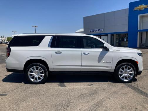 2024 Chevrolet Suburban High Country