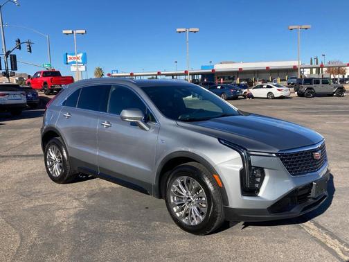 2024 Cadillac XT4 Premium Luxury