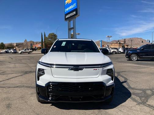 2025 Chevrolet Silverado EV RST