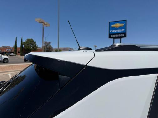 Summit White 2022 Chevrolet Trailblazer LT